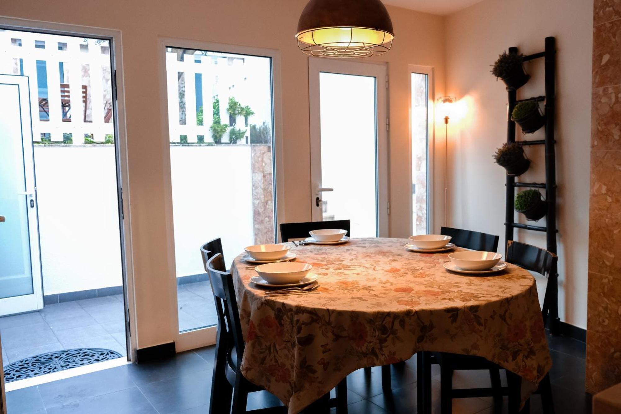 Flh Alcantara Stylish Duplex With Terrace Lisbon Exterior photo